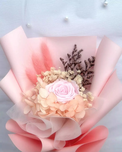 PETITE ROSE PRESERVED FLOWER BOUQUET